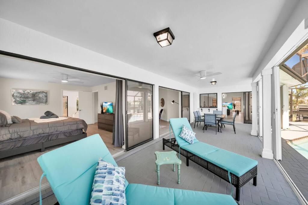 Вилла Luxury Waterfront Haven In Cape Coral - Dog-Friendly Escape With Private Pool Экстерьер фото